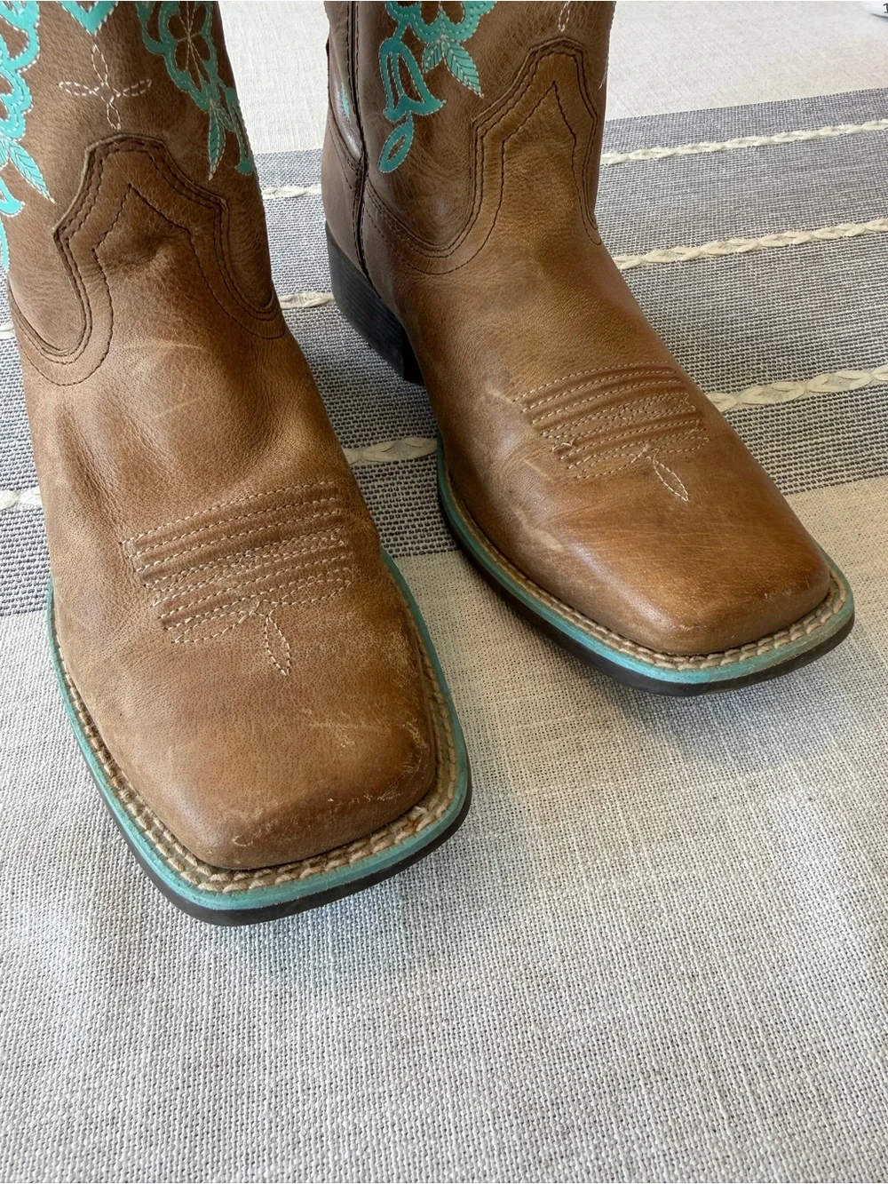 Ariat Western Boots with Turquoise Floral Embroidery Square Toe Girls Size 6